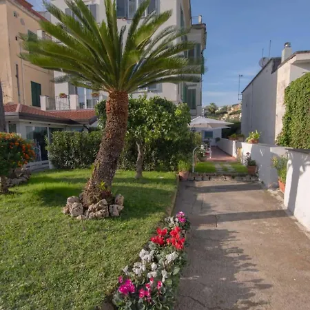 Casa Giulia Azzurra Neapol